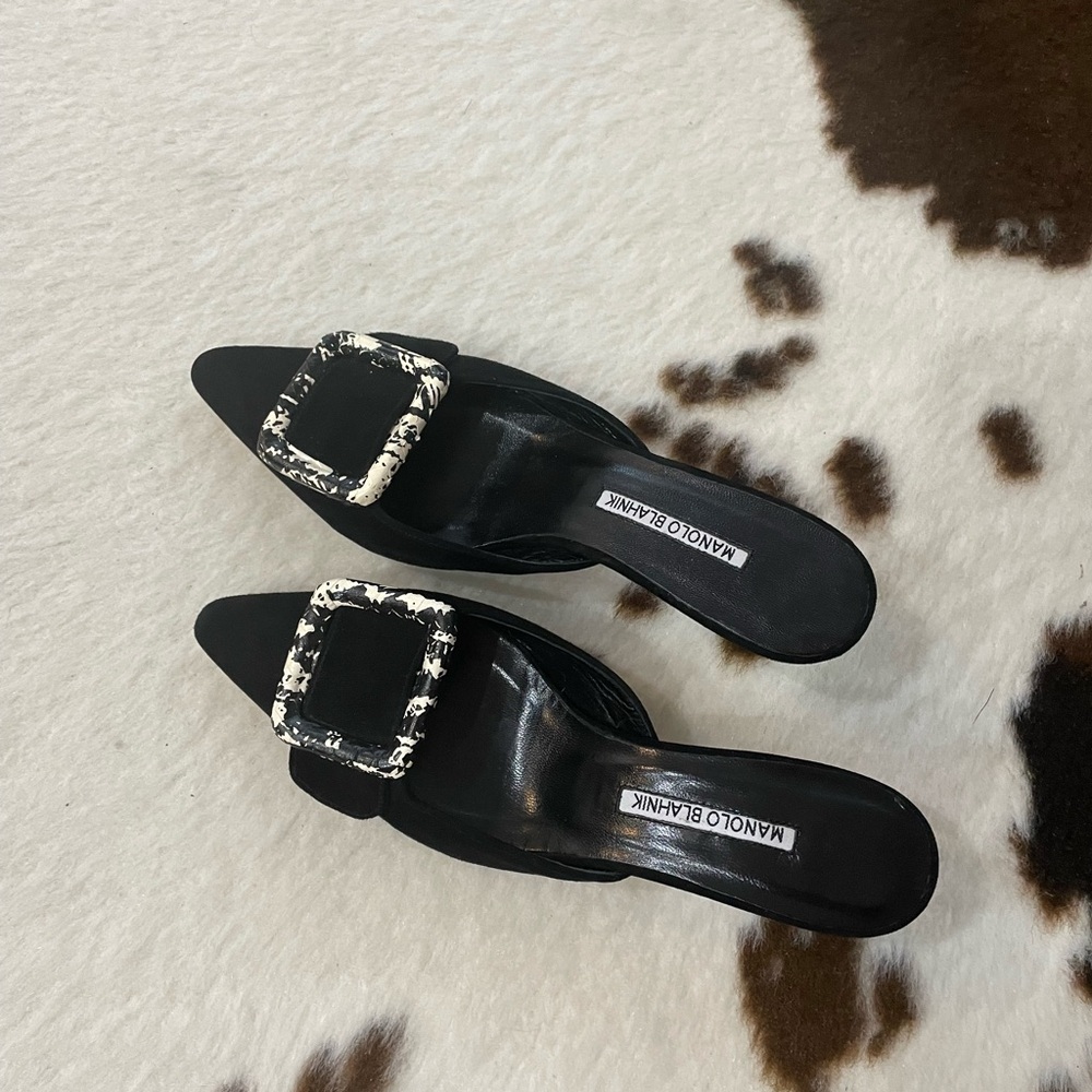 Manolo Blahnik Maysale suede mules